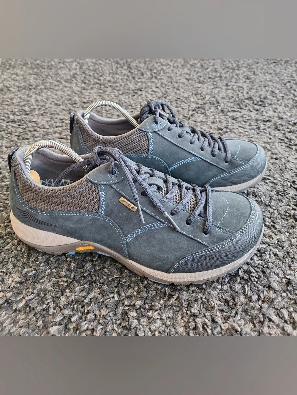 Dansko SZ 40 Paisley Navy waterproof  walking hiking sneakers Vibram sole